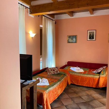 Borgo Delle Panie Bed & Breakfast Careggine Luaran gambar
