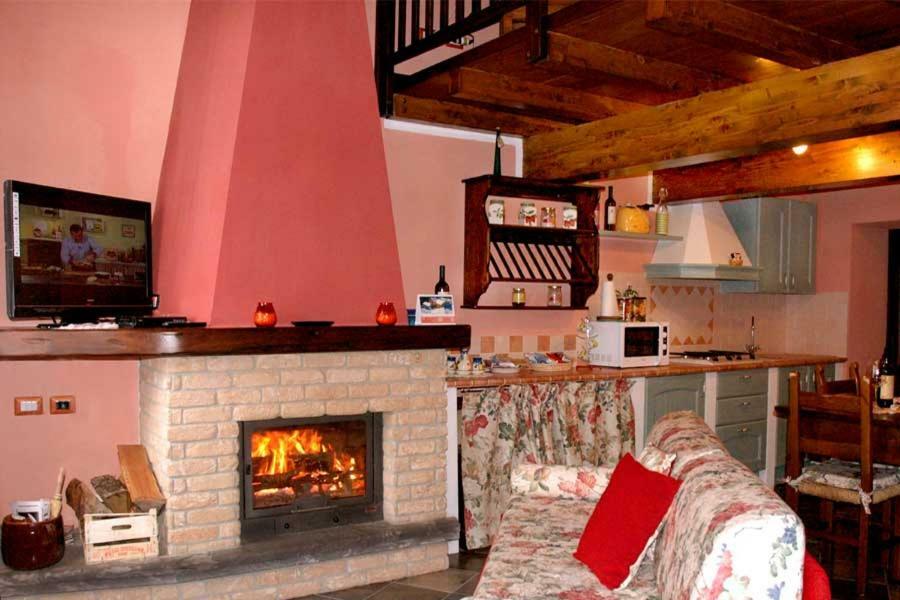 Borgo Delle Panie Bed & Breakfast Careggine Luaran gambar