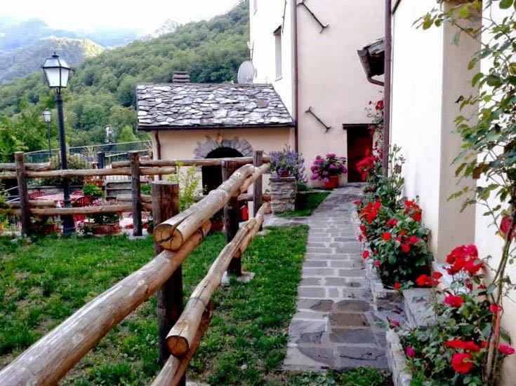 Borgo Delle Panie Bed & Breakfast Careggine Luaran gambar